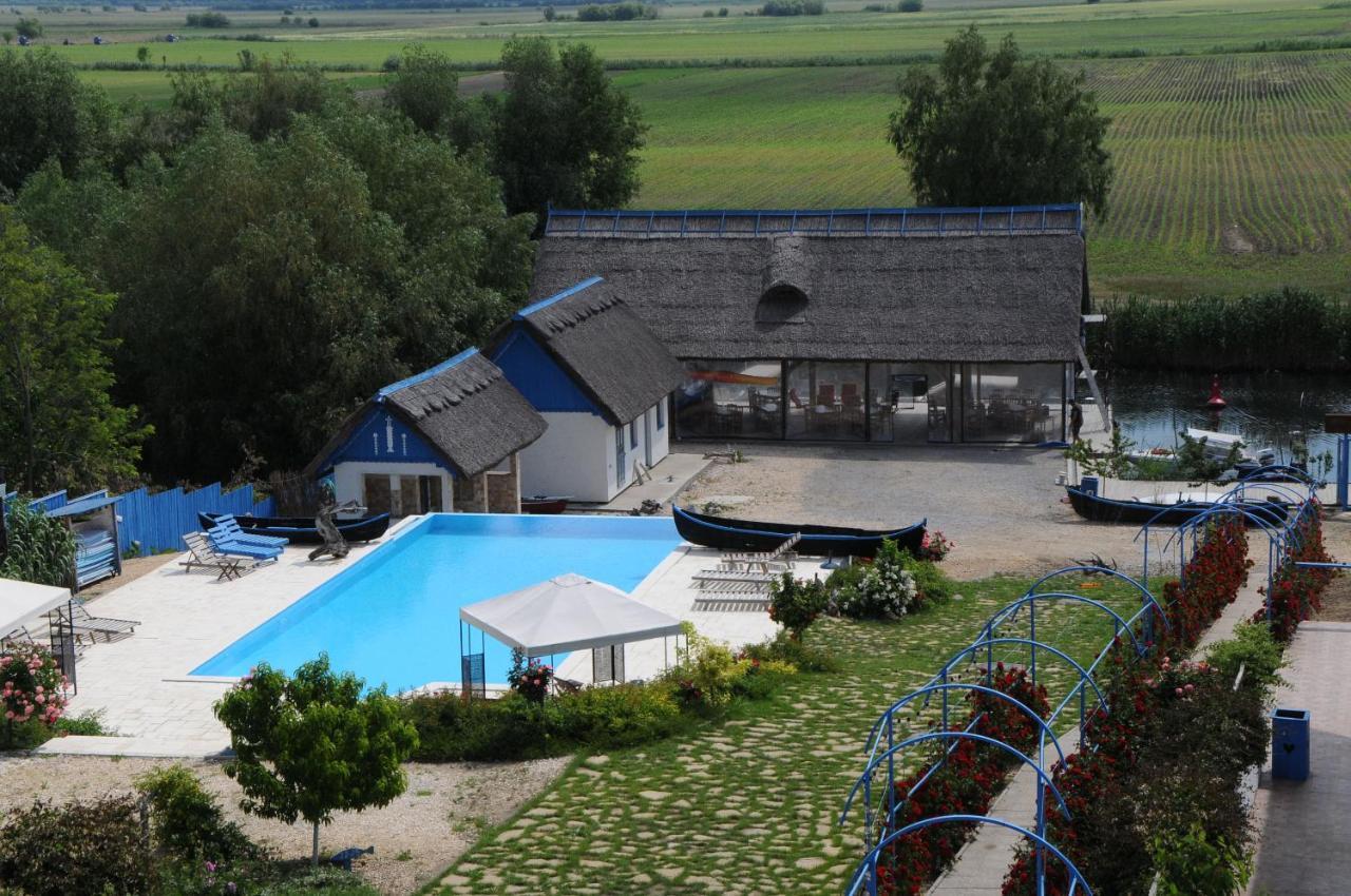Nena Art Resort Дунавэцу-де-Жос Экстерьер фото