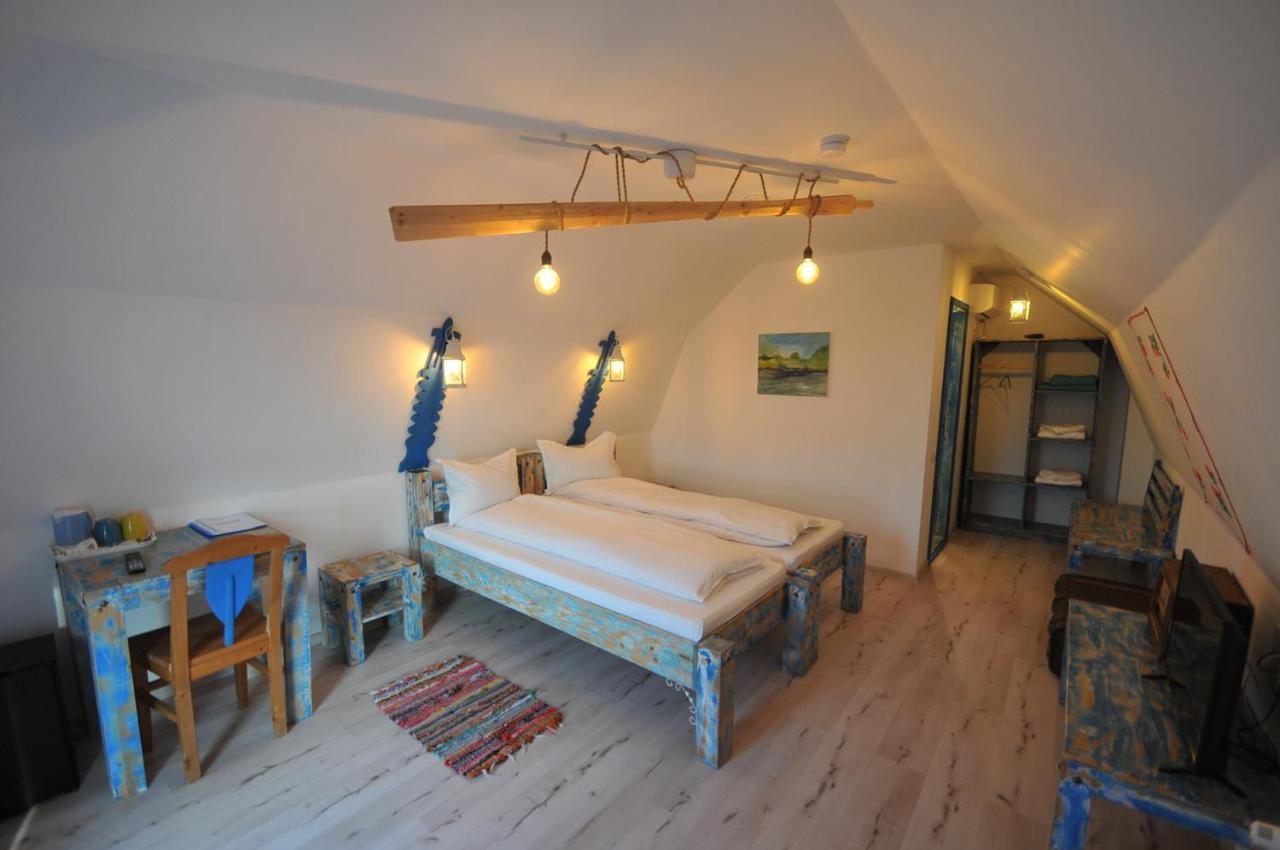 Nena Art Resort Дунавэцу-де-Жос Экстерьер фото