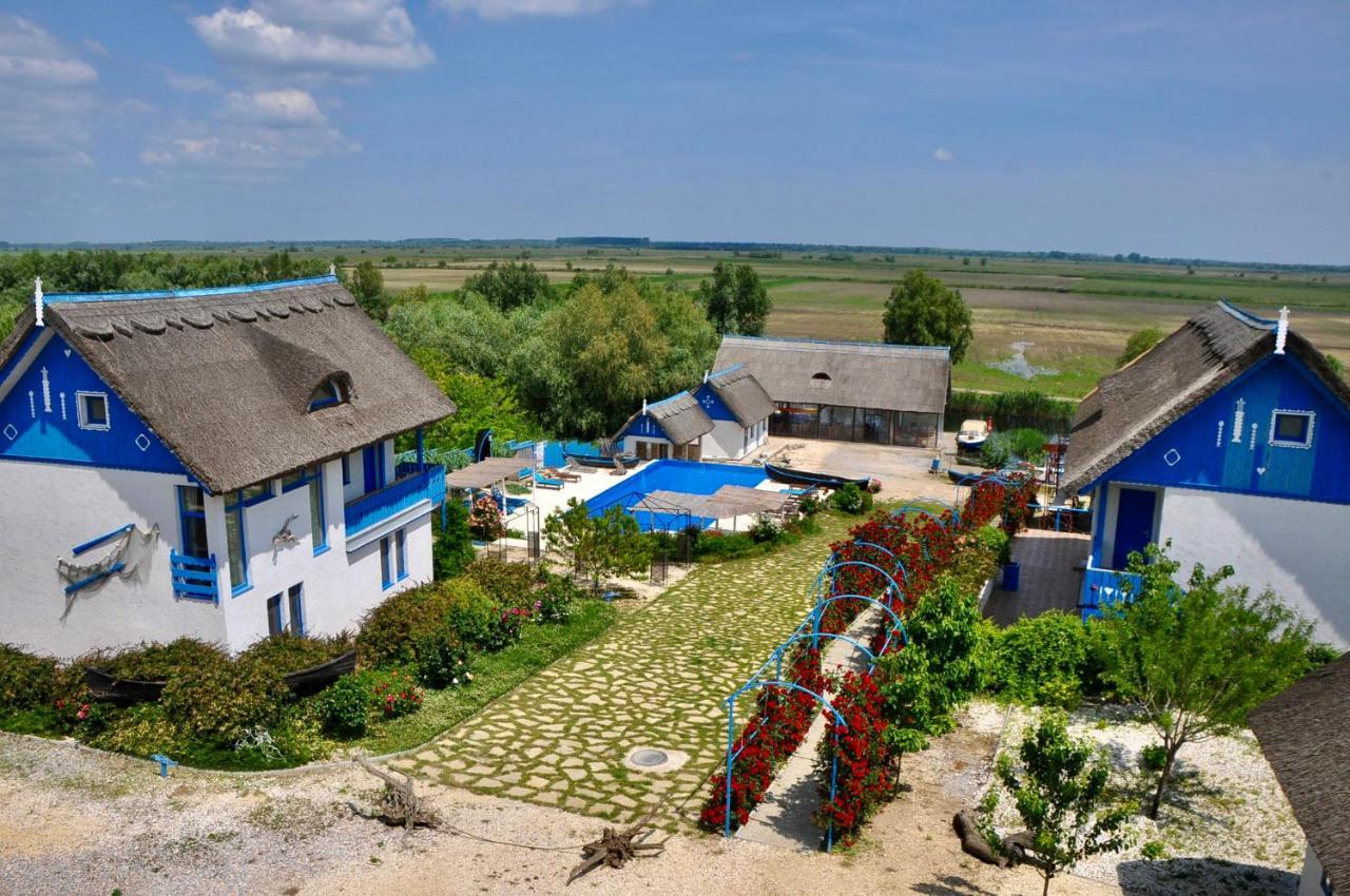 Nena Art Resort Дунавэцу-де-Жос Экстерьер фото