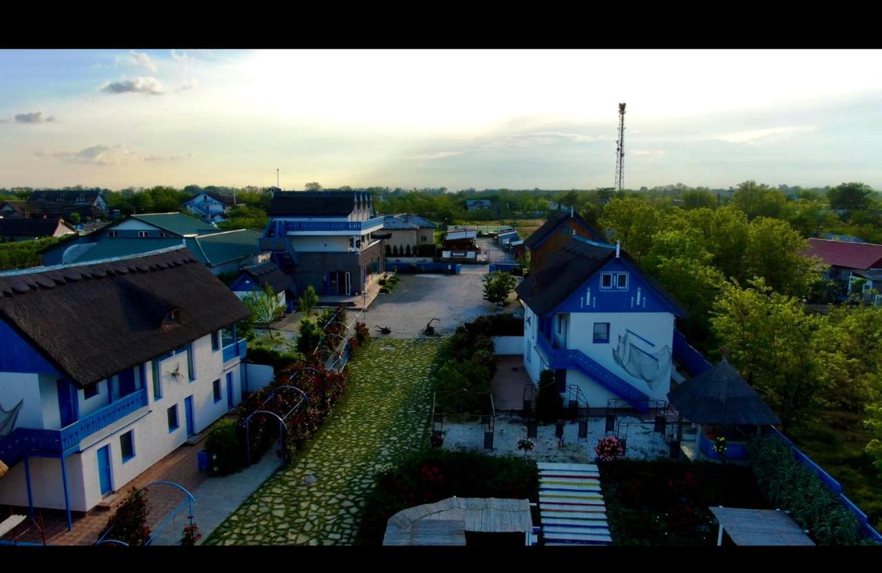 Nena Art Resort Дунавэцу-де-Жос Экстерьер фото